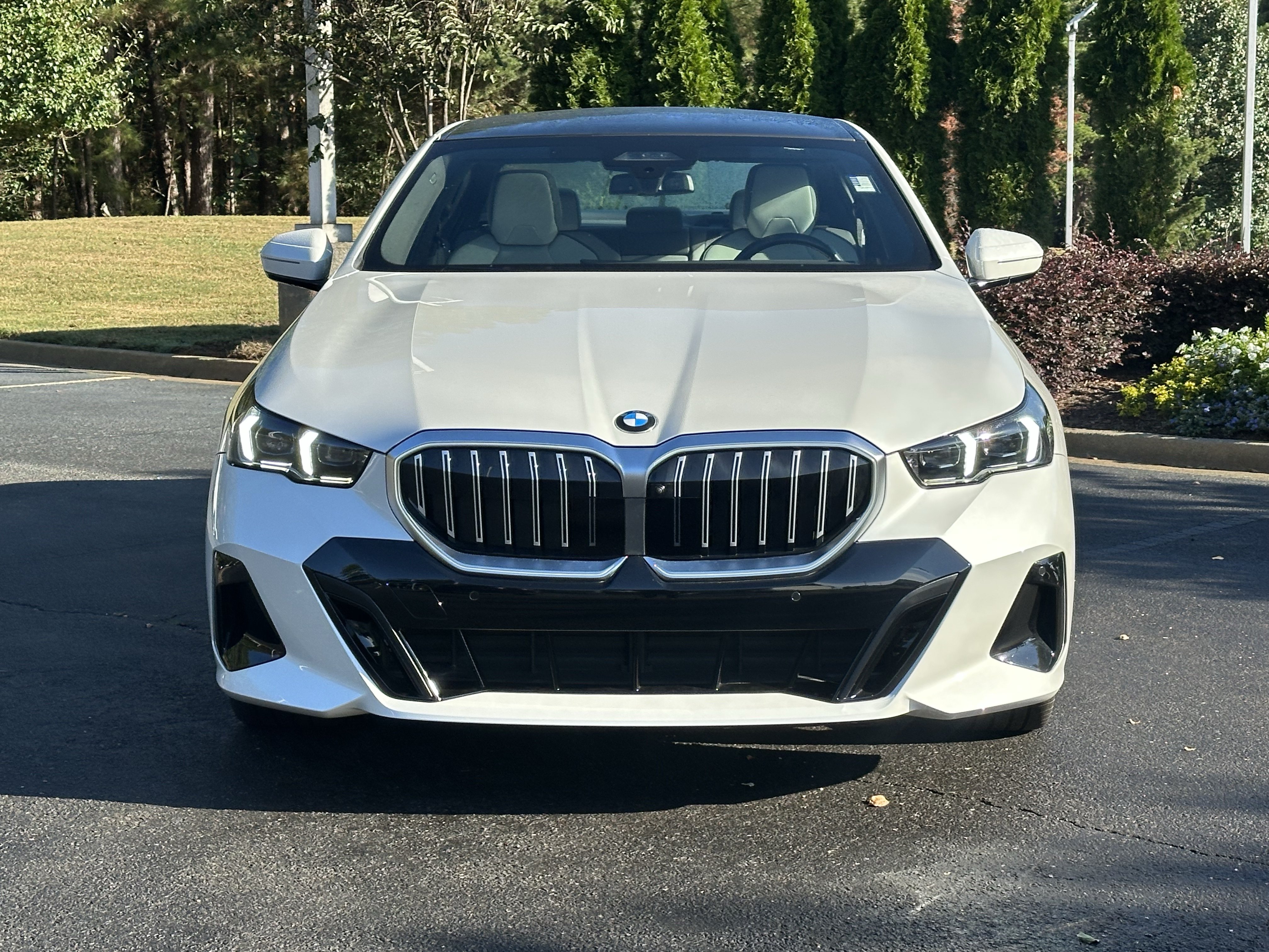Used 2024 BMW 530i w/ M Sport Package RWD image 3