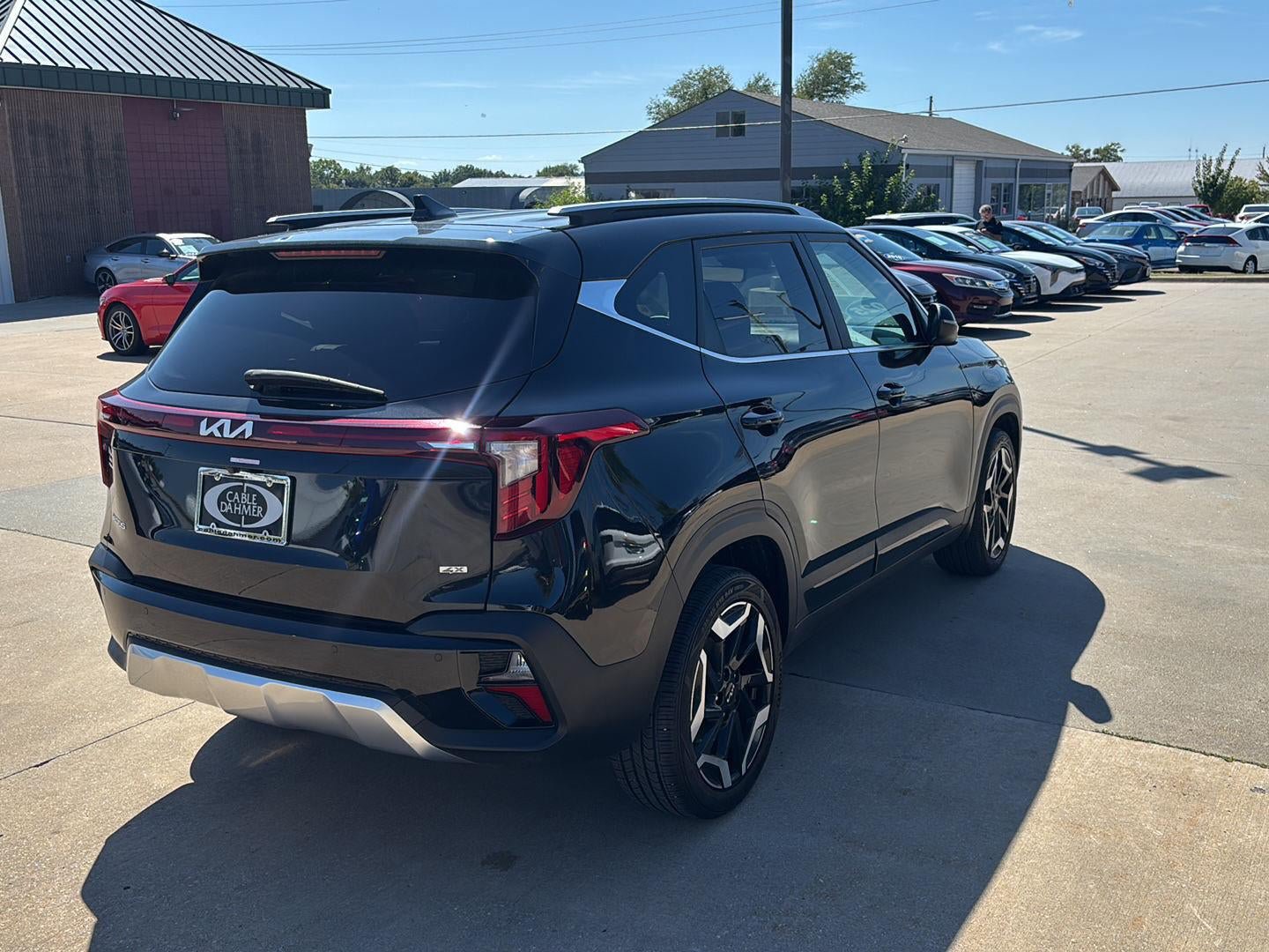 Used 2025 Kia Seltos SX AWD/4WD image 6