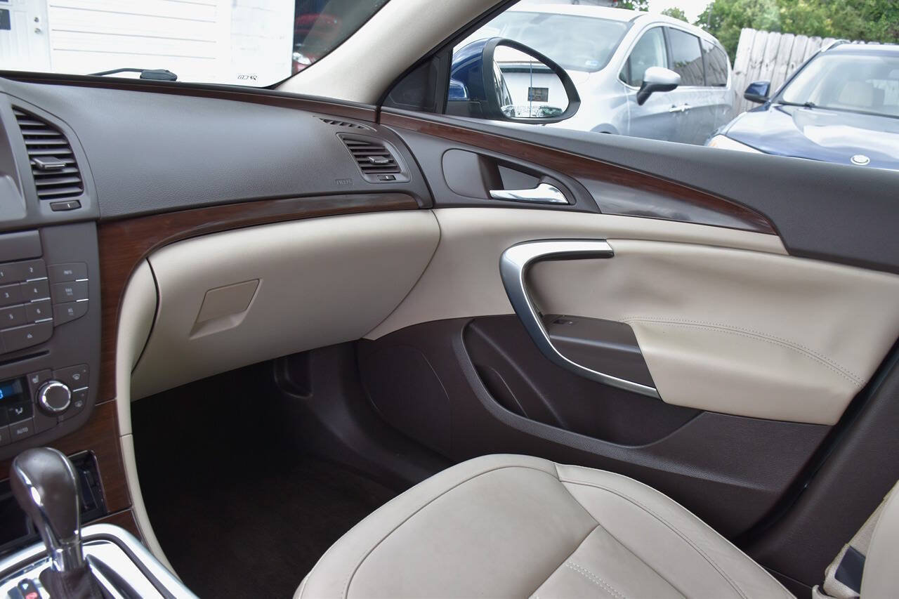 Used 2011 Buick Regal CXL FWD image 16