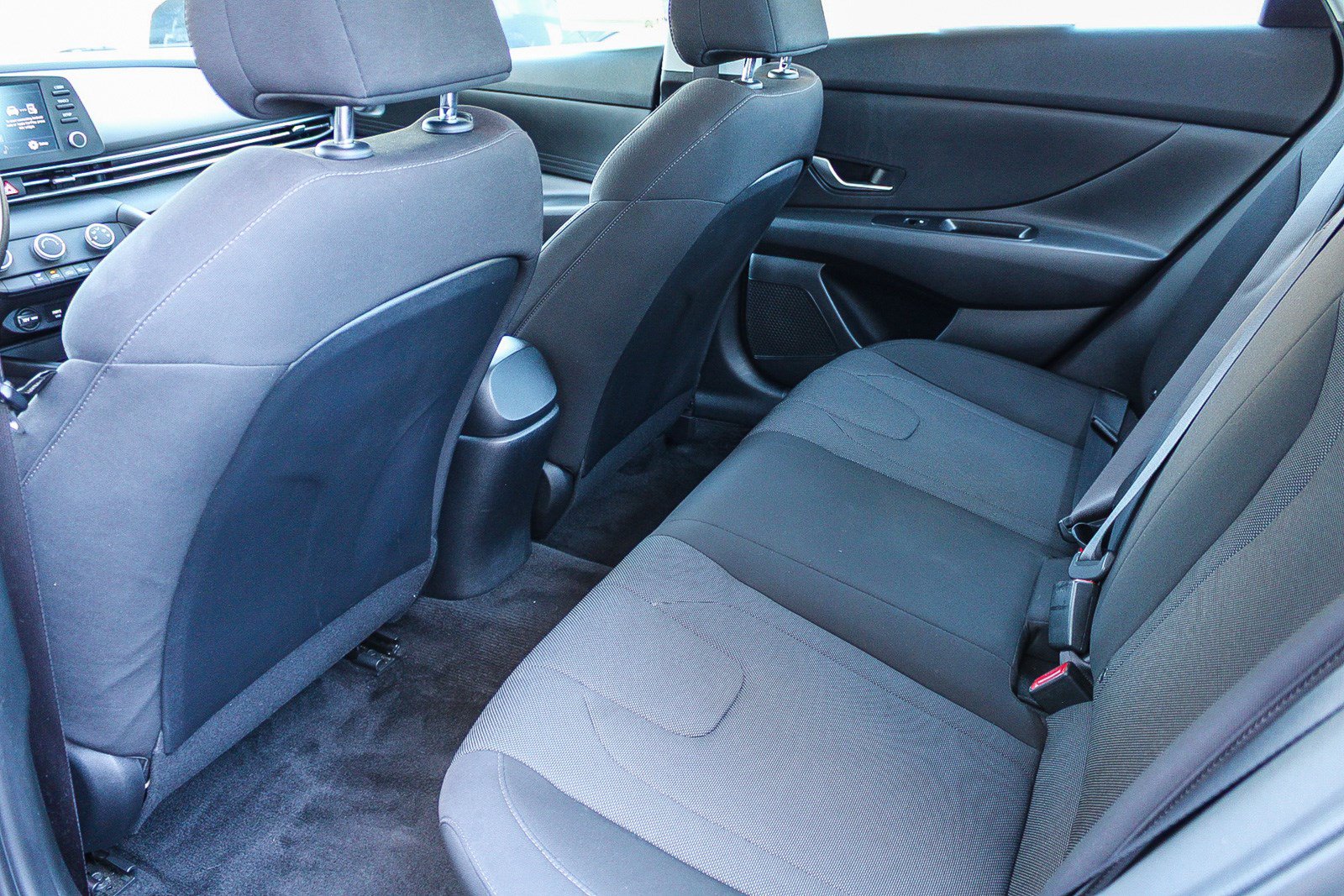 Used 2023 Hyundai Elantra SE FWD image 20
