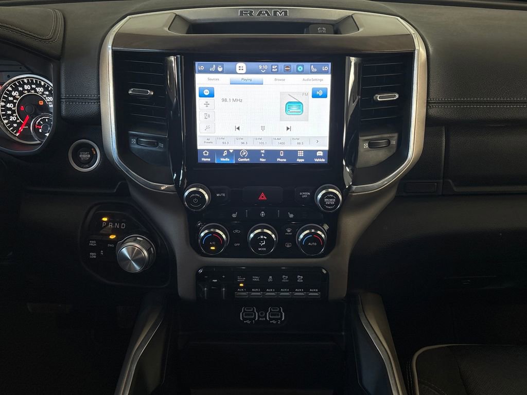 Used 2022 RAM 2500 Laramie w/ Chrome Appearance Group AWD/4WD image 23