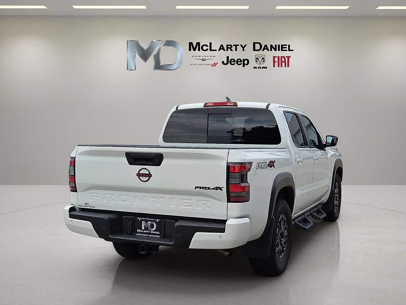 Used 2024 Nissan Frontier PRO-4X w/ Pro Premium Package AWD/4WD image 5