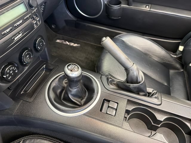 Used 2006 MAZDA MX-5 Miata Grand Touring RWD image 25