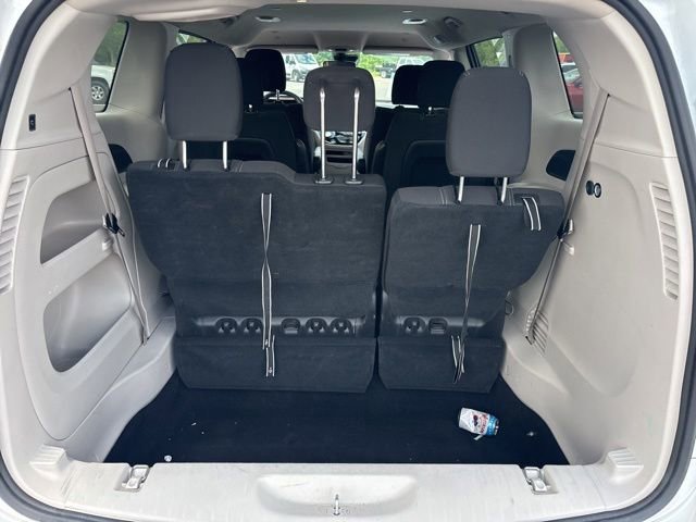 Used 2023 Chrysler Voyager LX FWD image 14