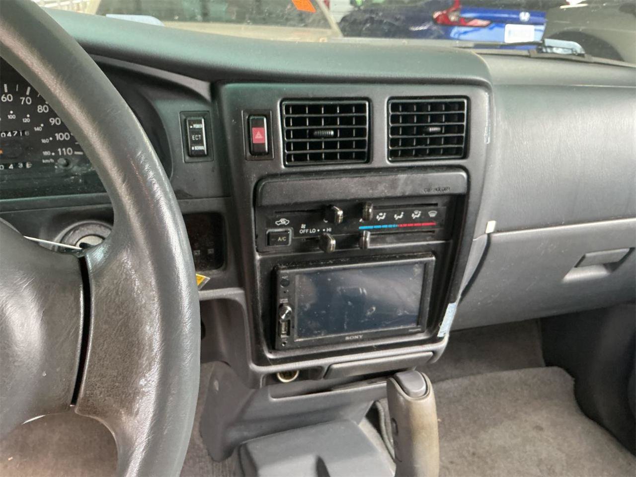 Used 1997 Toyota Tacoma 4x4 Xtracab w/ LX Pkg image 7