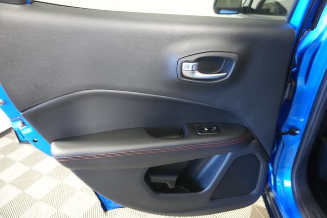 Used 2020 Jeep Compass Trailhawk w/ Cold Weather Group AWD/4WD image 30