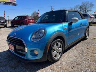 Used 2017 MINI Cooper Convertible image 4