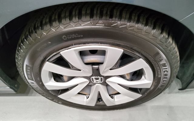 Certified 2024 Honda Civic LX image 30