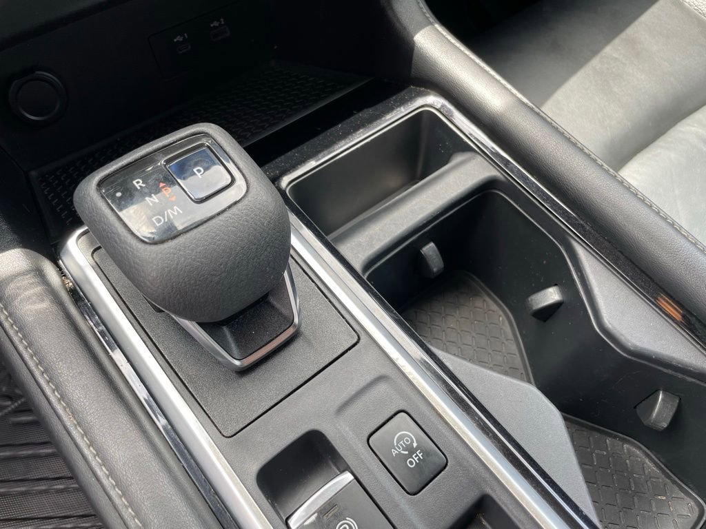 Used 2022 Nissan Pathfinder SL FWD image 18