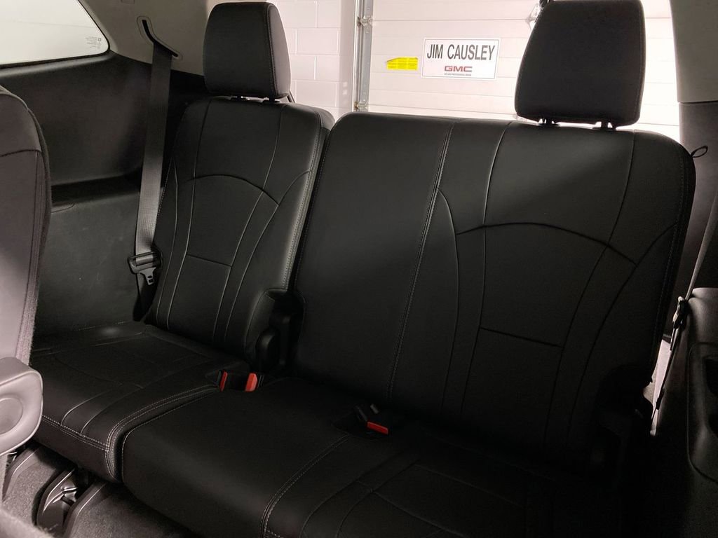 Used 2020 Buick Enclave Avenir w/ Avenir Technology Package image 23