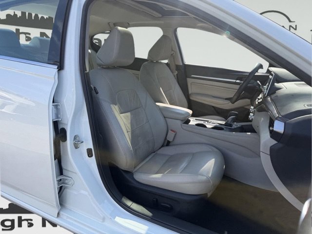 Certified 2019 Nissan Altima 2.5 Platinum AWD/4WD image 29