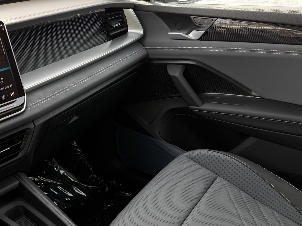 New 2026 Volkswagen Tiguan SE image 33