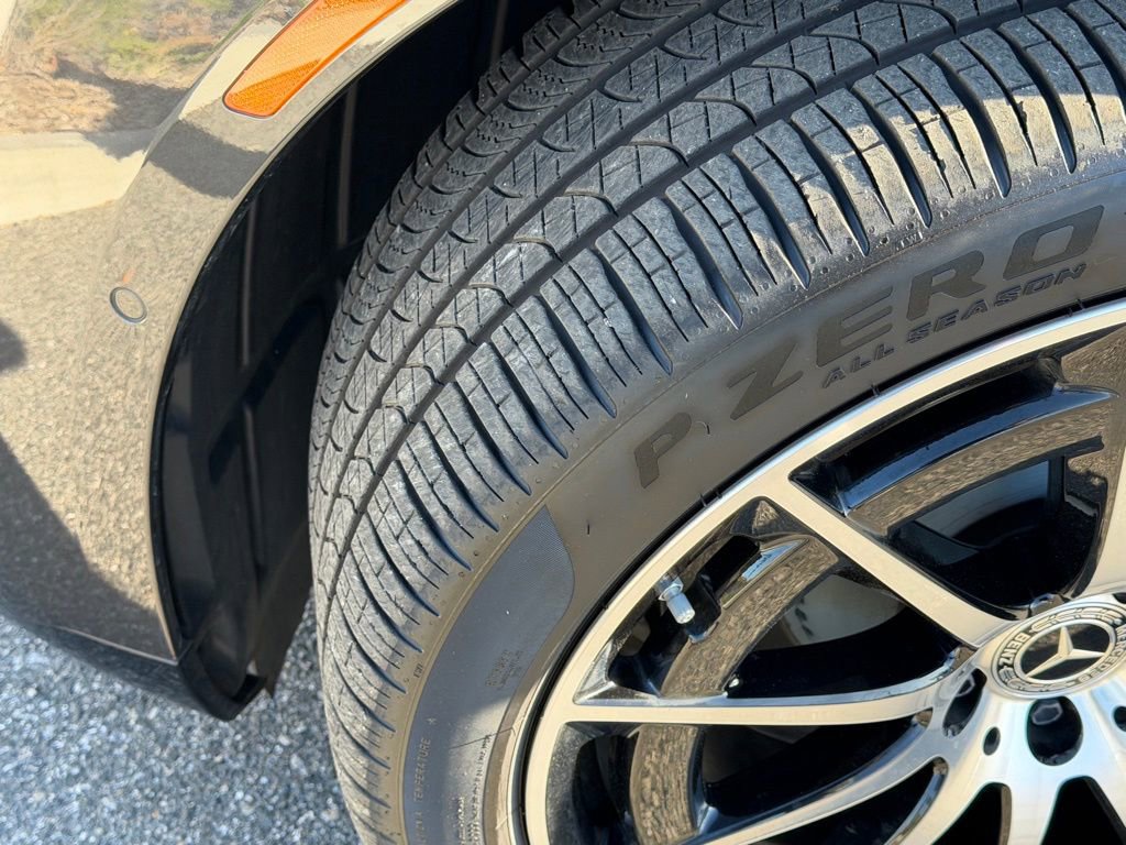 Used 2025 Mercedes-Benz EQS 580 4MATIC Sedan image 16