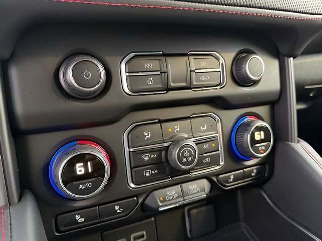 Used 2023 Chevrolet Suburban RST w/ Luxury Package image 27