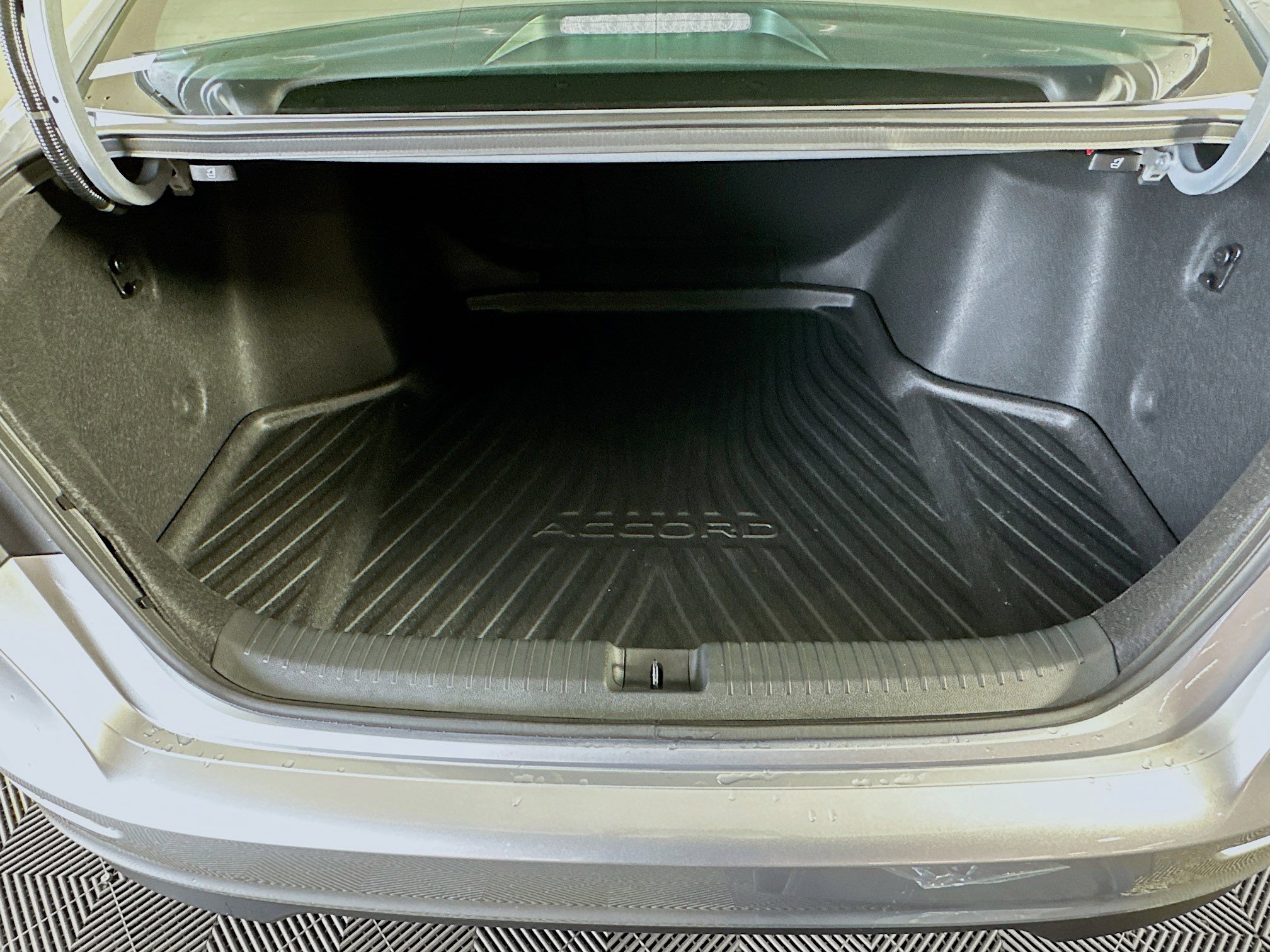 Used 2025 Honda Accord Sport image 27