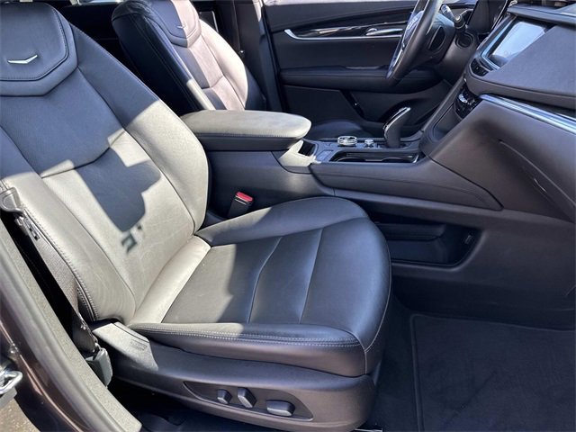 Used 2020 Cadillac XT5 Premium Luxury image 9