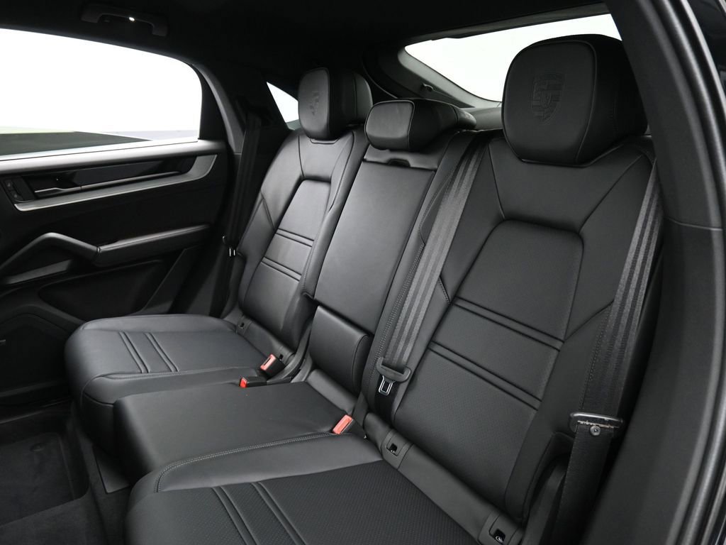 New 2026 Porsche Cayenne S image 25