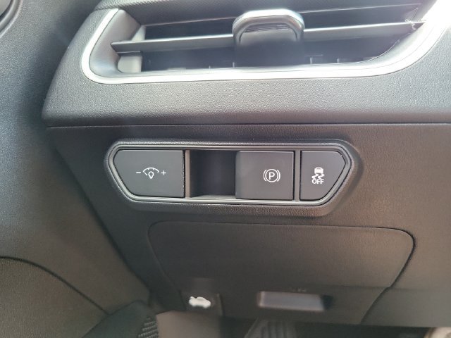New 2026 Kia K4 FWD image 27
