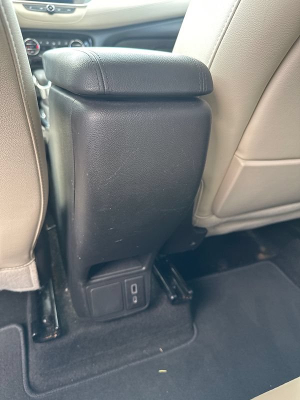 Used 2022 Buick Encore GX Select FWD image 29