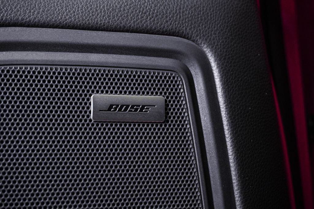 Certified 2026 Porsche Macan AWD/4WD image 27