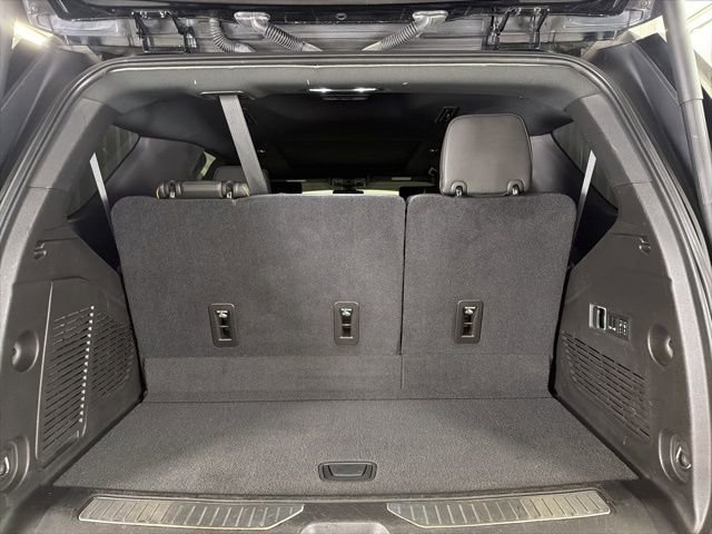Used 2021 GMC Yukon AT4 w/ AT4 Premium Plus Package AWD/4WD image 27