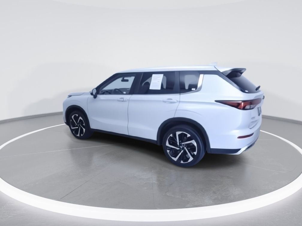 Used 2024 Mitsubishi Outlander SE FWD image 7