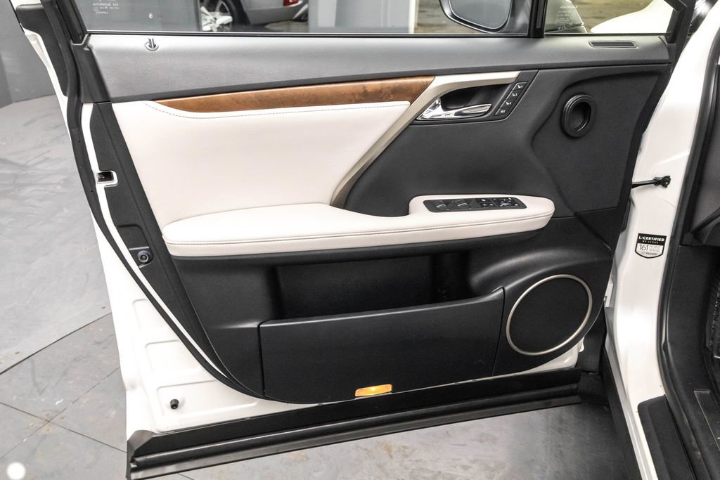 Used 2021 Lexus RX 350L 350L w/ Premium Package image 24