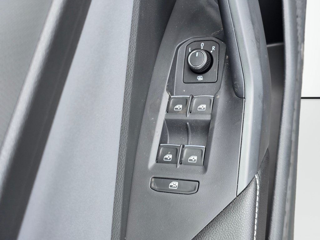 New 2026 Volkswagen Jetta SE FWD image 21