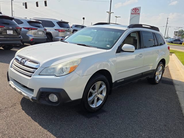Used 2013 Subaru Outback 2.5i Limited AWD/4WD image 3