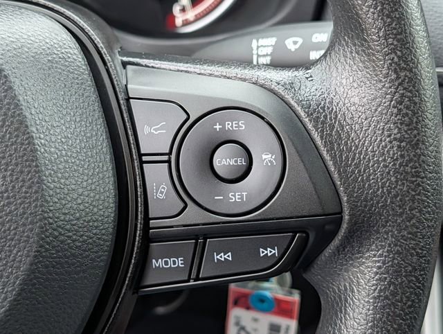 Used 2025 Toyota RAV4 LE FWD image 19