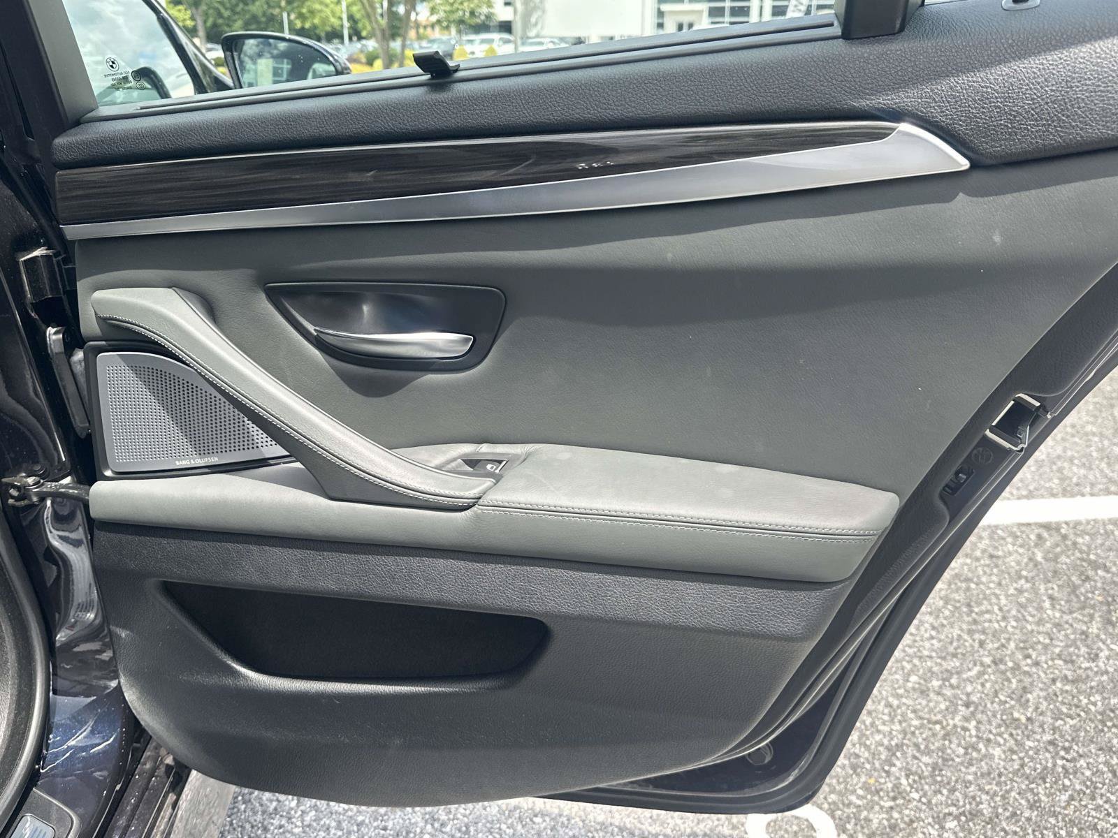 Used 2013 BMW M5 RWD image 37