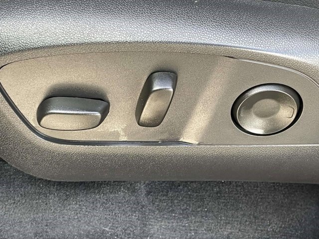 Certified 2025 Chevrolet Traverse LT w/ LPO, Floor Liner Package image 28