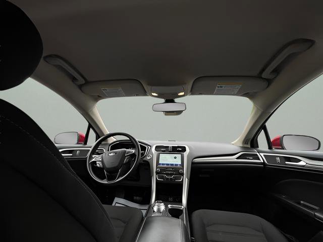 Used 2020 Ford Fusion SE image 27