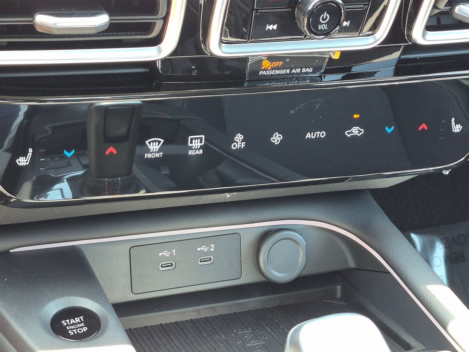 New 2026 Nissan Sentra SR w/ SR Premium Package FWD image 18