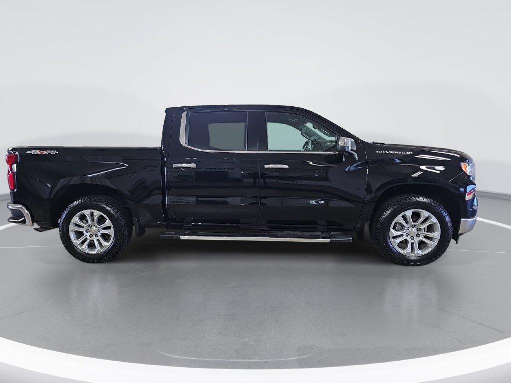 Certified 2022 Chevrolet Silverado 1500 LTZ w/ Technology Package AWD/4WD image 2