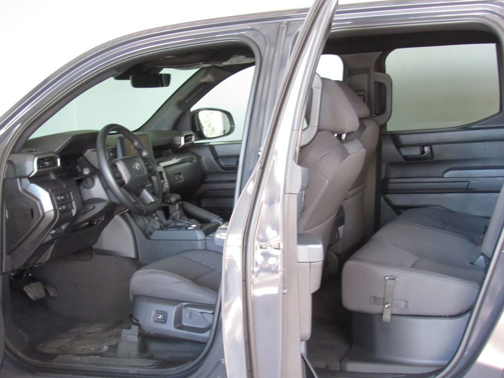Certified 2026 Toyota Tacoma SR5 AWD/4WD image 17