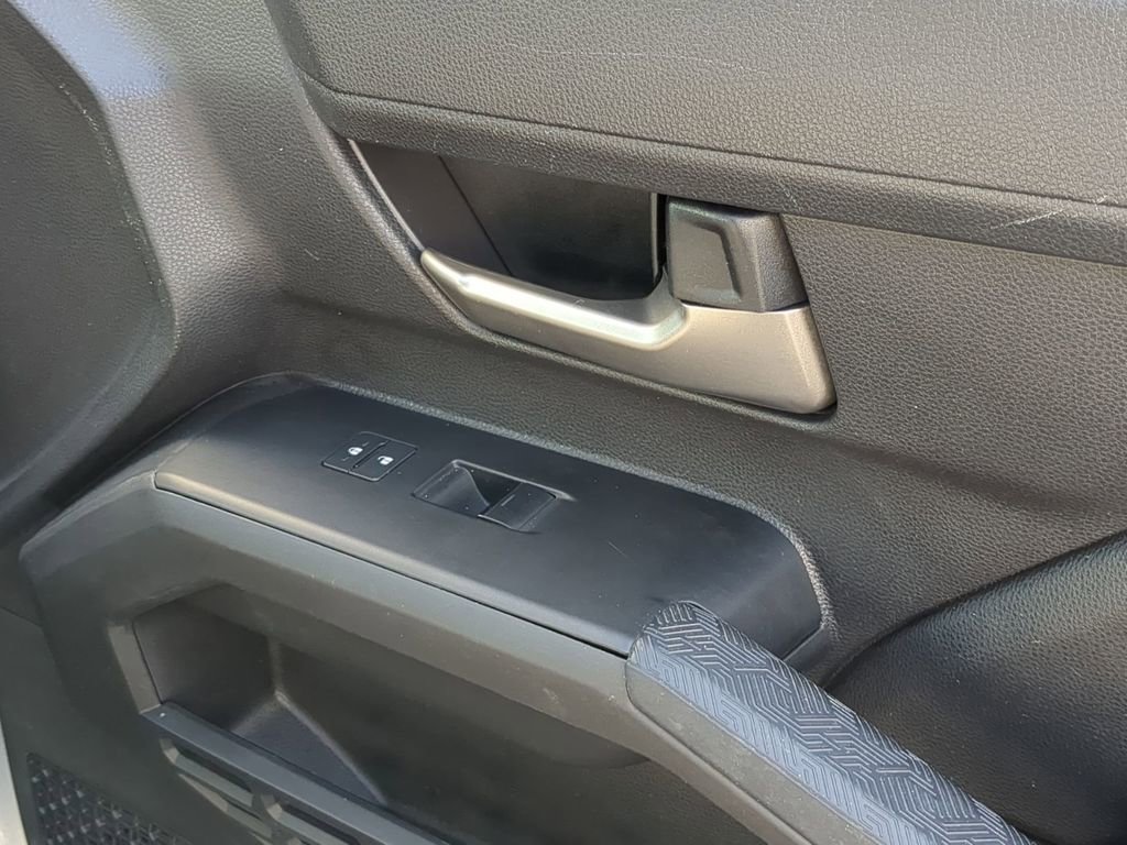 Used 2025 Toyota Tacoma TRD Off-Road image 24