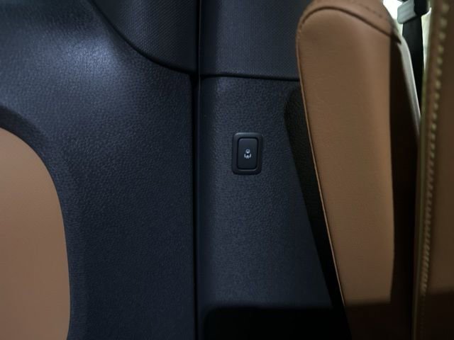 New 2025 Volkswagen ID. Buzz Pro S image 33