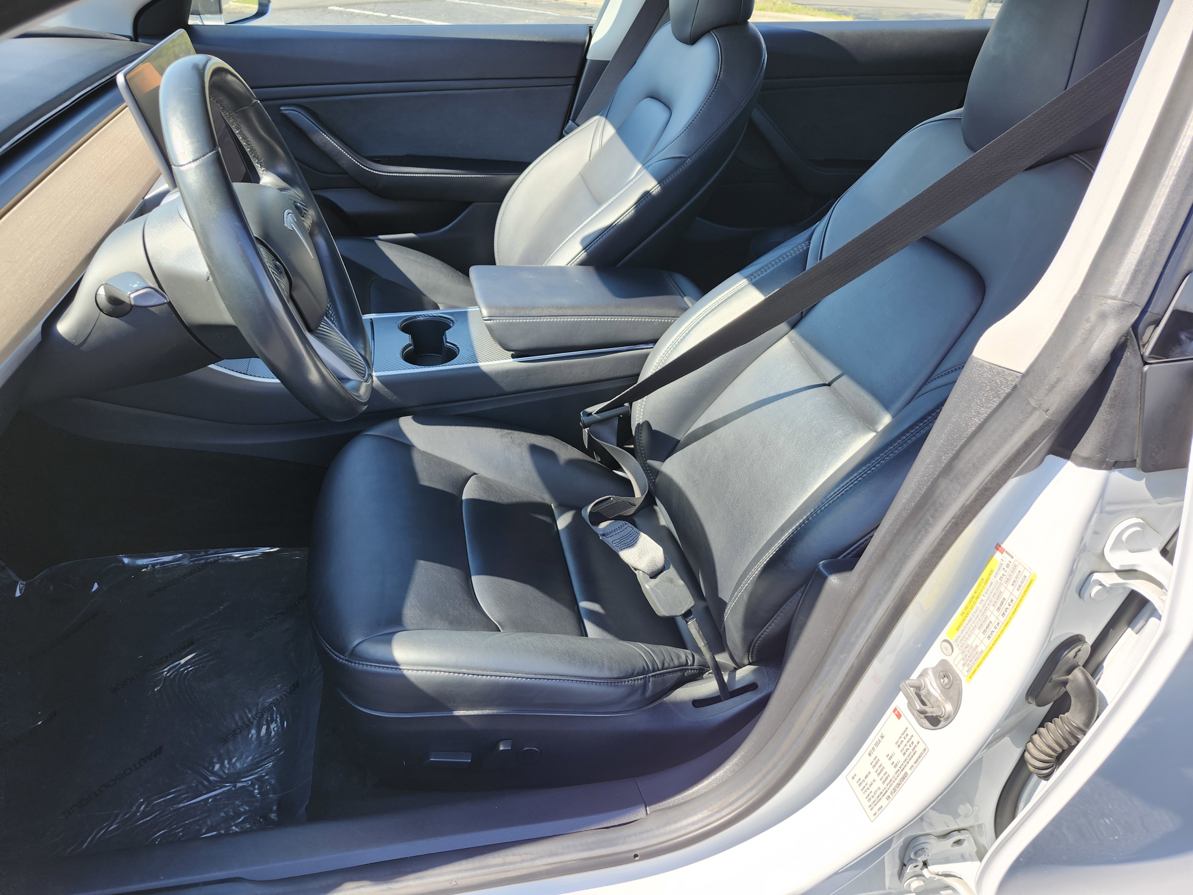 Used 2018 Tesla Model 3 Long Range image 18
