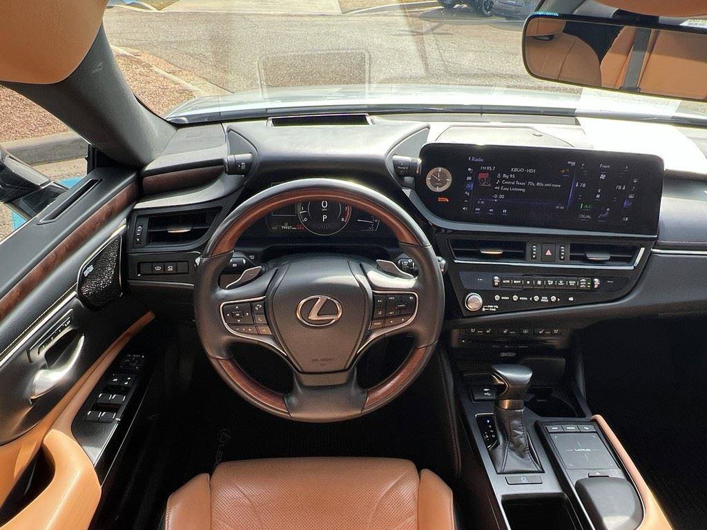Used 2022 Lexus ES 350 Ultra Luxury image 14