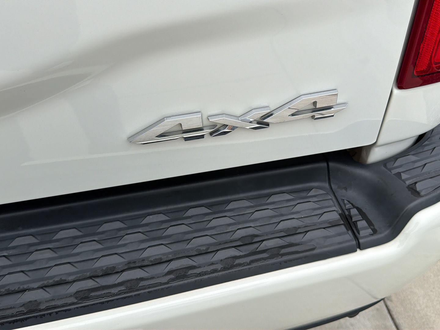 Used 2019 RAM 2500 Laramie AWD/4WD image 33