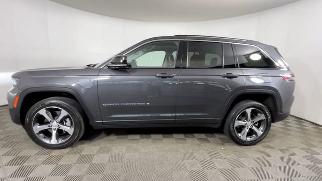Used 2023 Jeep Grand Cherokee 4WD 4xe image 8