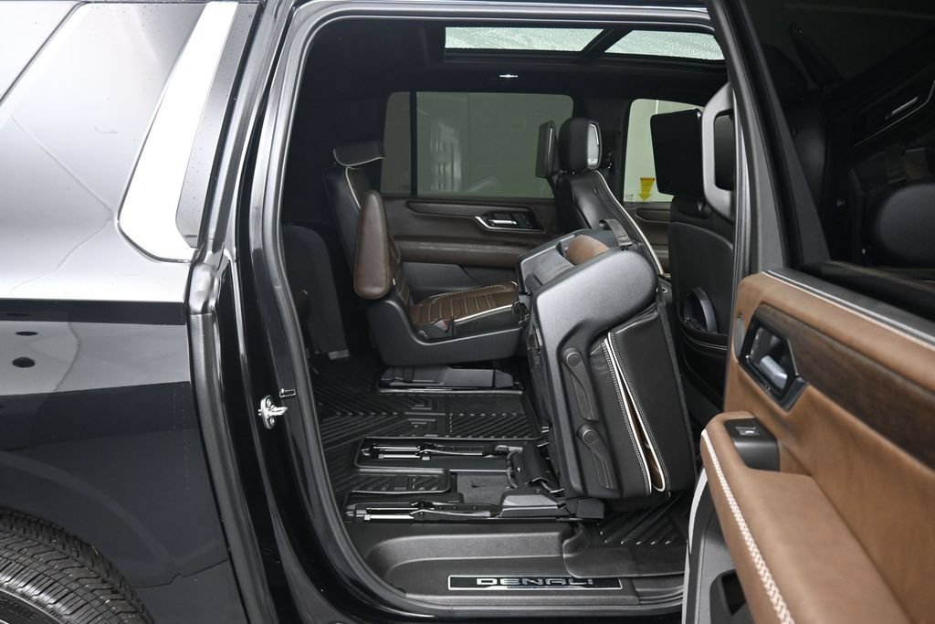 Used 2026 GMC Yukon XL Denali Ultimate AWD/4WD image 59
