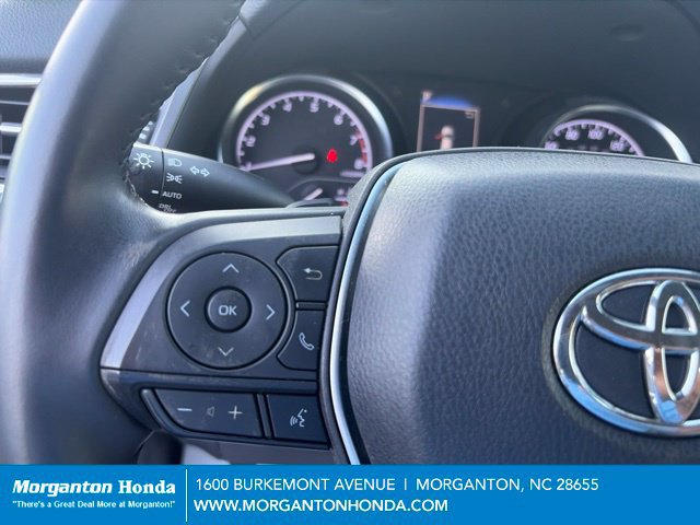Used 2018 Toyota Camry SE w/ Moonroof Package FWD image 15