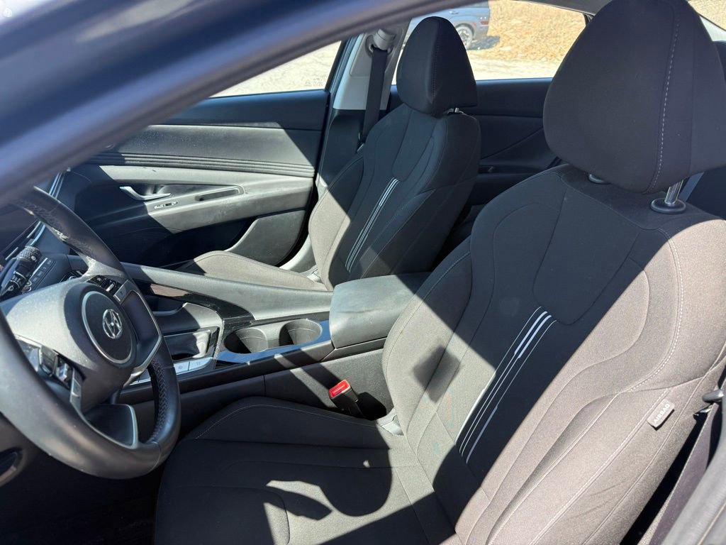 Used 2023 Hyundai Elantra SEL w/ Convenience Package FWD image 33