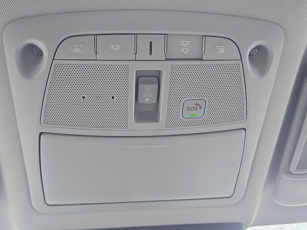 Used 2024 Nissan Armada SL w/ Captain's Chairs Package image 26