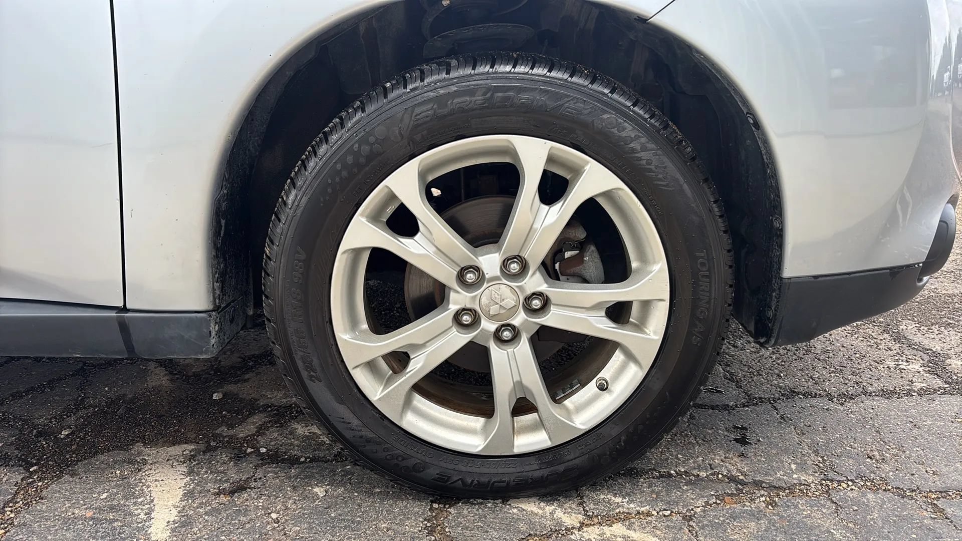 Used 2014 Mitsubishi Outlander SE FWD image 5