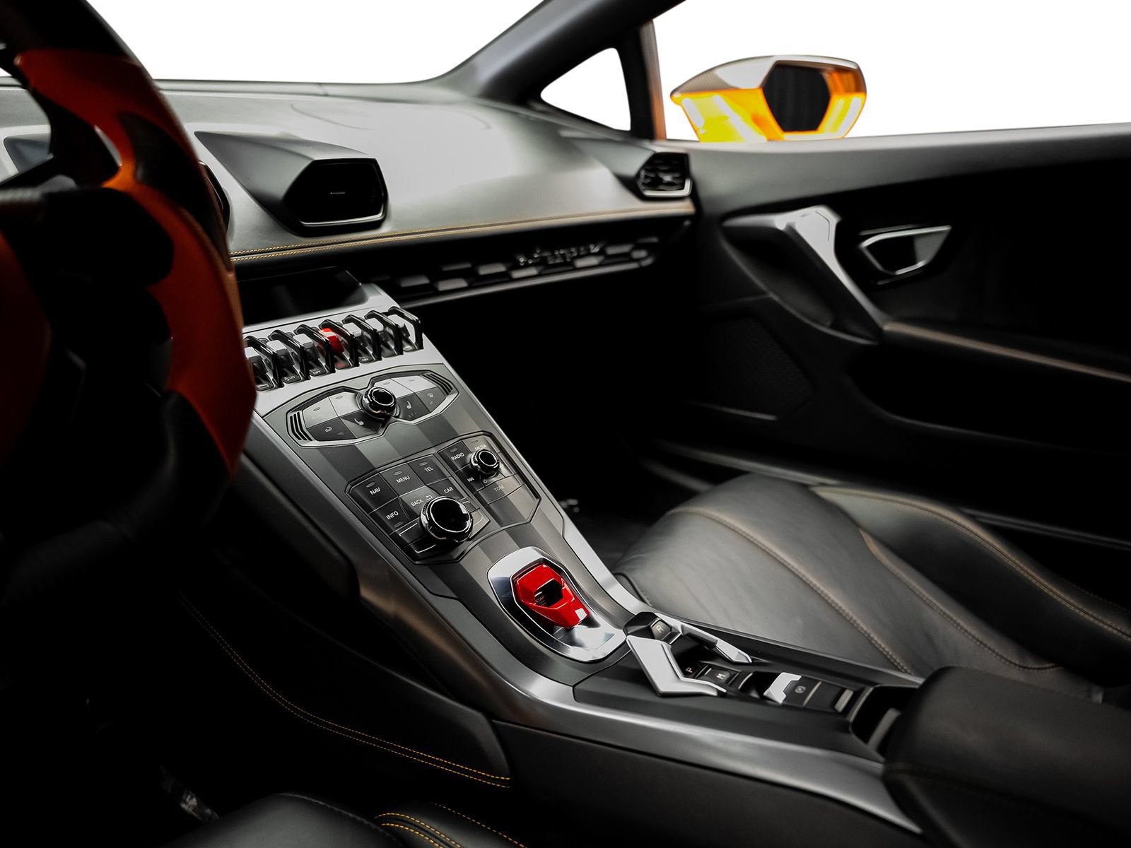 Used 2015 Lamborghini Huracan LP 610-4 AWD/4WD image 37