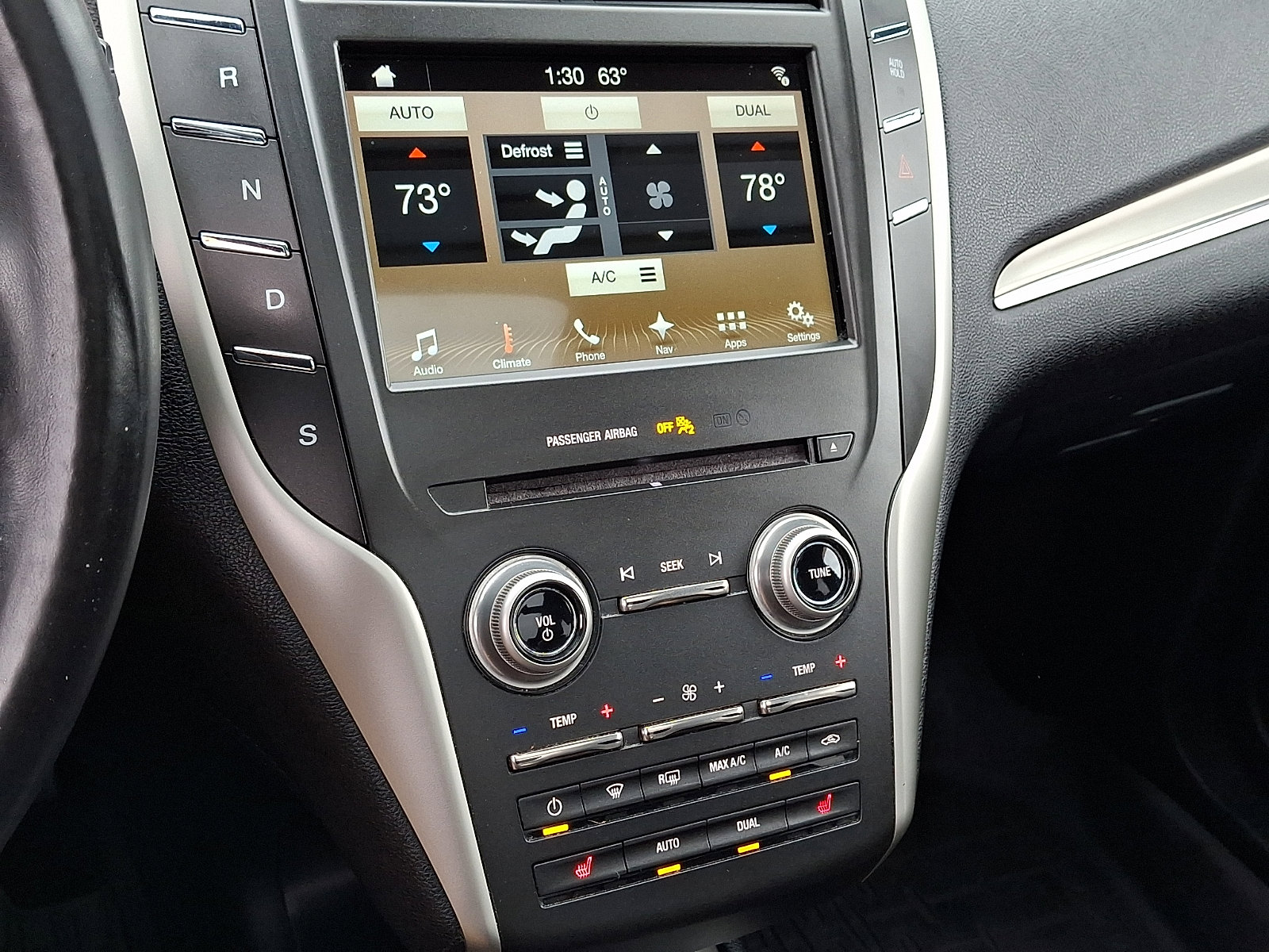 Used 2017 Lincoln MKC Select w/ Select Plus Package AWD/4WD image 17