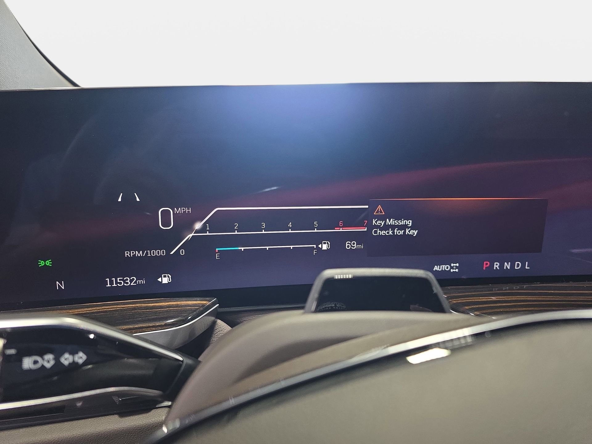 Used 2025 Cadillac Escalade Premium Luxury w/ Touring Package image 19